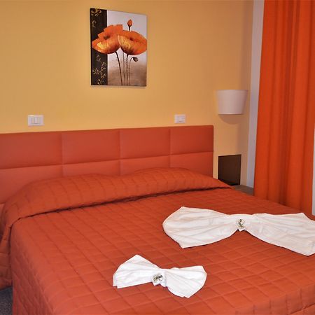 Moonlight Hotel&Suites Katanya Dış mekan fotoğraf